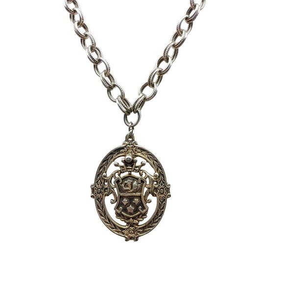 Vintage Heraldic Crest Medallion Pendant Necklace with Ornate Chain - Picture 4 of 4